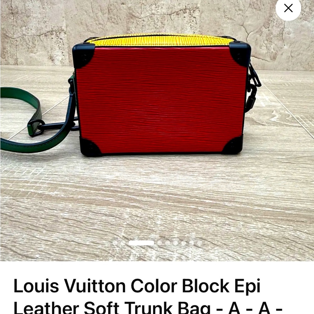 Louis Vuitton Trunk multiple  Epi Leather shoulder Bag, 
EUC with COA
Clean